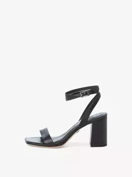 Босоножки на каблуке кожаные