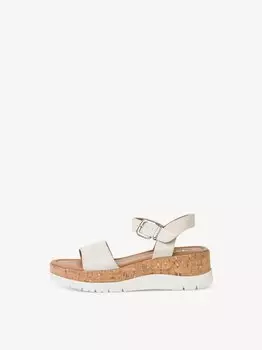 Босоножки на танкетке кожаные