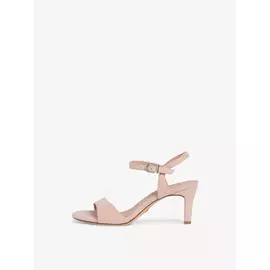 Босоножки на каблуке