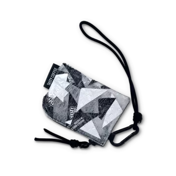 Кардхолдер на молнии upcycled