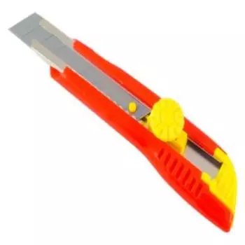 Нож с сегменированным лезвием HOBBI, 18мм