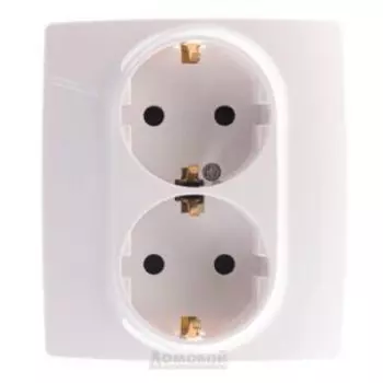 Розетка ЭРА 12 двойная, с заземлением, со шторками, белая