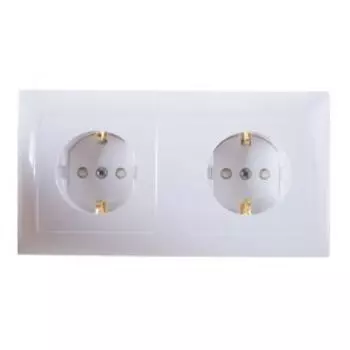 Розетка Селена двойная, с заземлением, со шторками, белая