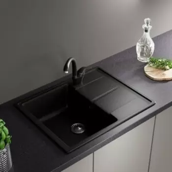 Кухонная мойка и смеситель ZOX ZX-GM 05 62х48 с крылом, черная