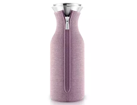 Графин fridge в неопреновом чехле (eva solo) розовый 32 см.