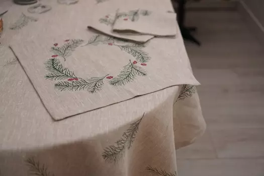 Набор 8. венок скатерть + 4 салфетки (ясен лён) серый 140x200 см.