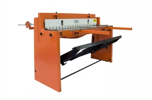 Гильотина ножная Stalex Q01-1.5x1320