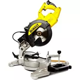Торцовочная пила DeWalt DWS774