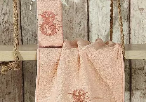 Лили (абриковсовый)