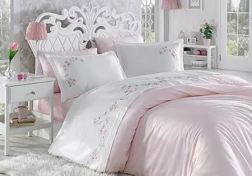 Тиара (вышивка)