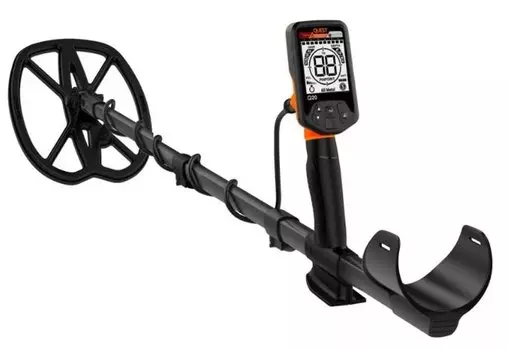 Металлоискатель Quest Q20