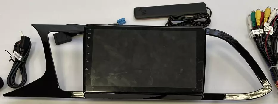 Штатная магнитола FarCar s400 для Seat Leon на Android (H305RB) (+ Камера заднего вида в подарок!)