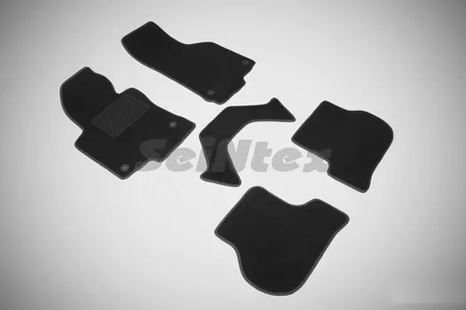 Ворсовые LUX коврики в салон Seintex для Seat Leon II 2005-2012 / Volkswagen Golf VI 2008-2016 / Skoda Octavia A5 2008-2013 (черные, 83175)