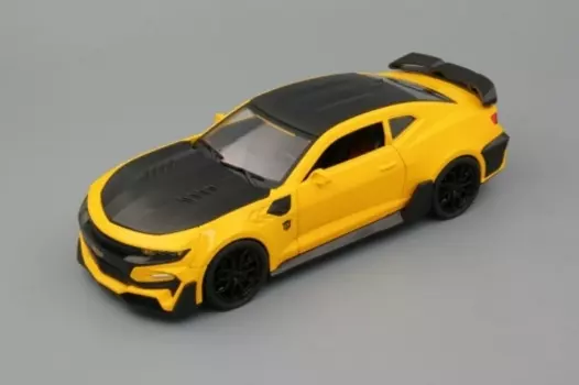 Модель автомобиля Chevrolet Camaro, 195х75 мм, жёлтый