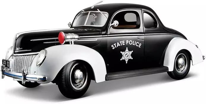 Ford Deluxe-Police 1939 года, масштаб 1:18