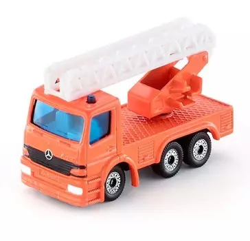 Игрушечная модель - Пожарная машина с лестницей, 1:55