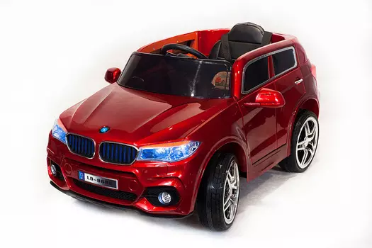 Электромобиль ToyLand BMW 5 красного цвета