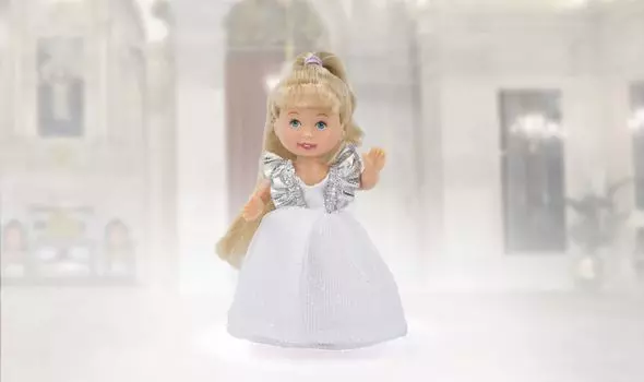 Кукла - Выход в свет, белое платье