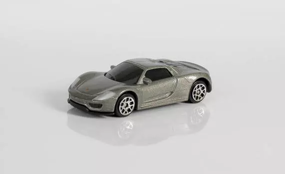 Металлическая машина - Porsche 918 Spyder, 1:64, серый