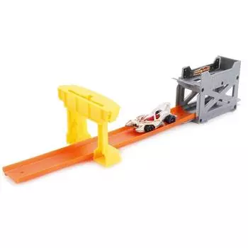 Мини-трек с мишенью и металлической машинкой