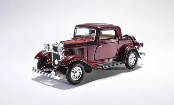 Модель автомобиля 1932 года – Форд, 3-х дверный купе, 1/43