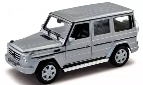 Модель машины Mercedes-Benz GLK, 1:32