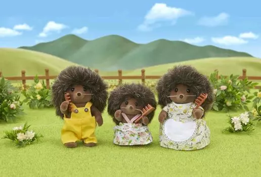Набор Sylvanian Families - Семья Ежиков, 3 фигурки