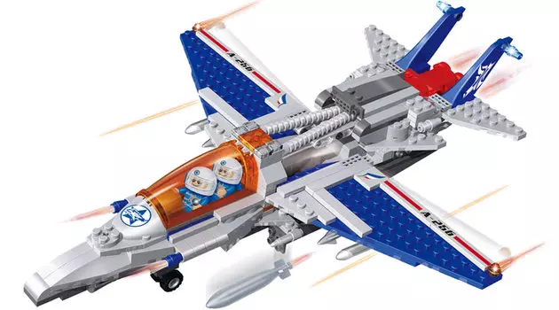 Самолет истребитель