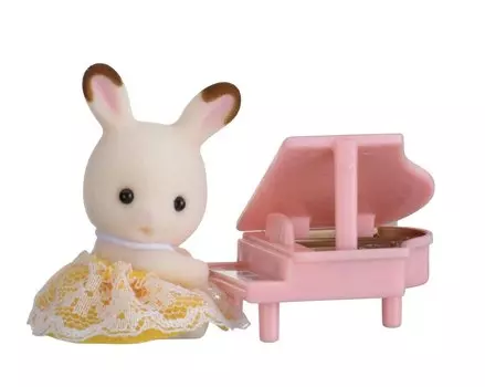 Sylvanian Families. Младенец в пластиковом сундучке - Кролик и рояль