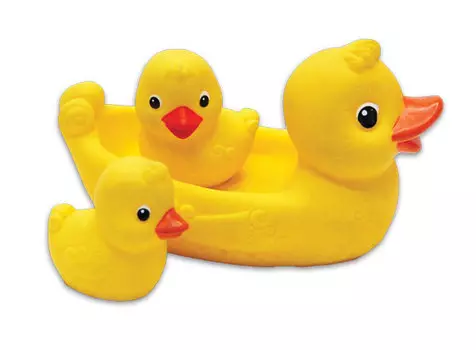 Уточка с утятами