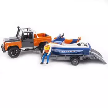 Внедорожник Ram с водным мотоциклом