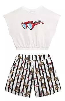 Комплект из футболки и шорт Moschino
