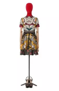 Шелковое платье Valentino