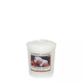 Аромасвеча для подсвечника Yankee candle Лакомства у камина 49 г