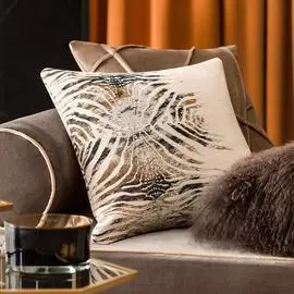 Подушка декоративная Togas Селиса бежевая 45х45 см