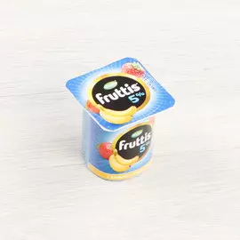 Йогурт Campina Fruttis Дыня, манго, банан, клубника 5% 115 г