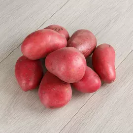 Картофель красный мытый