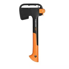 Набор Fiskars: универсальный топор Х7+ точилка