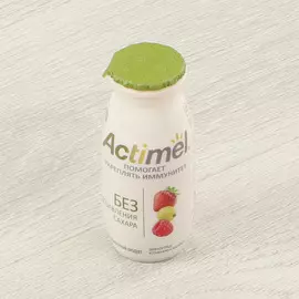 Напиток кисломолочный Actimel Виноград, клубника, малина 2,2% 100 г