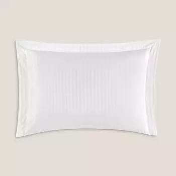 Наволочка Togas Ларье белый 50х70 см