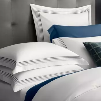 Наволочка Togas Линари белый/серый 50x70 см, 1 пр.