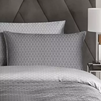 Наволочка Togas Парти темно-серый без бордюра 50x70 см