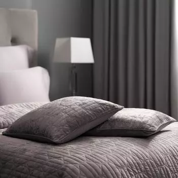 Подушка декоративная Togas Арнас розовый 50х50 см