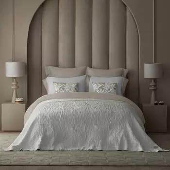 Покрывало Togas Саймон белый 240х260 см