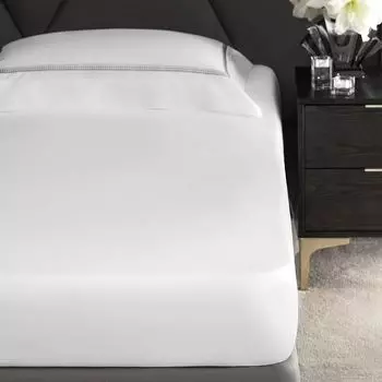 Простыня на резинке Togas Тавит белая 200х200+35 см