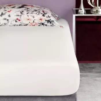 Простыня на резинке Togas Жаклин 200х200 см