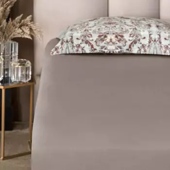 Простыня Togas Шелтон 240х270 см коричневая