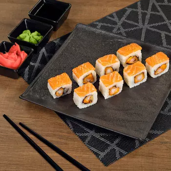 Ролл Йуми с креветкой и семгой 225 г