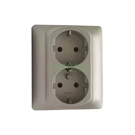 Розетка Legrand Galea Life (771331)