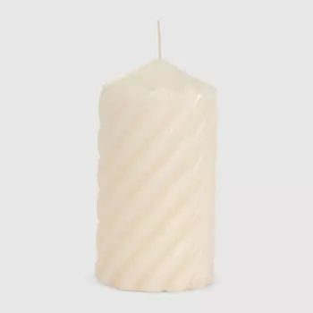 Свеча столбик витой Home Interiors бежевый 6,8х13 см